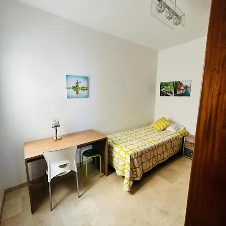 Elena Is A Comfortable And Well Located Flat Las Palmas Exterior photo